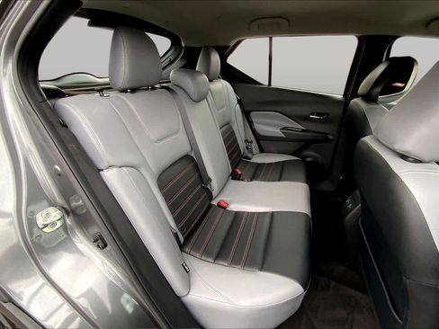 Used 2022 Nissan Kicks SR w/ Premium Package FWD image 20