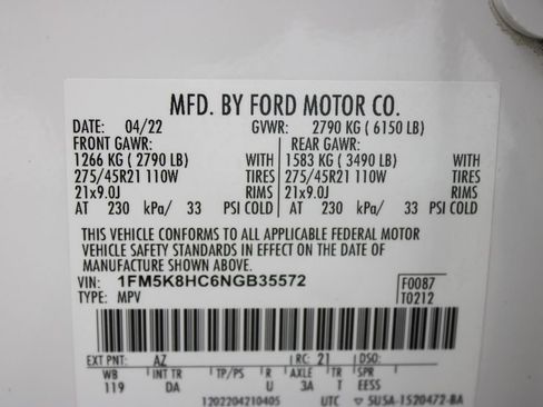 Used 2022 Ford Explorer Platinum w/ Equipment Group 601A AWD/4WD image 33