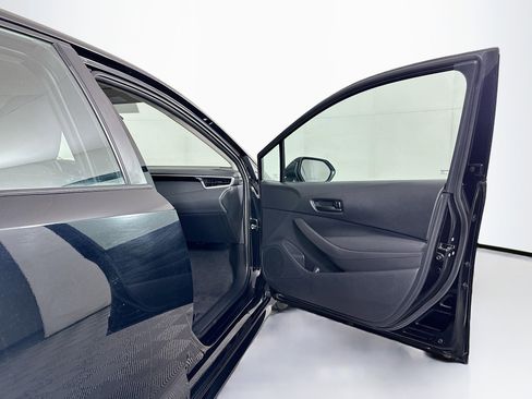 Used 2024 Toyota Corolla LE FWD image 29