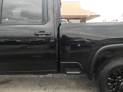 Used 2025 Chevrolet Silverado 2500 LT w/ Trail Boss Package AWD/4WD image 19