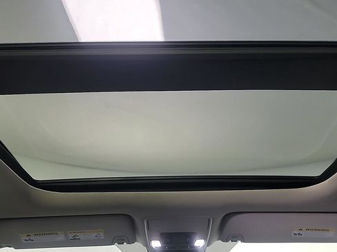 Certified 2023 Honda Pilot Touring image 25
