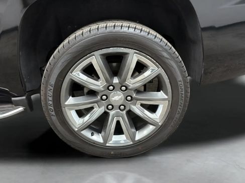 Used 2018 Chevrolet Tahoe Premier RWD image 27