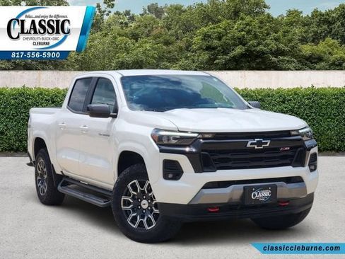 Used 2025 Chevrolet Colorado Z71 AWD/4WD image 1