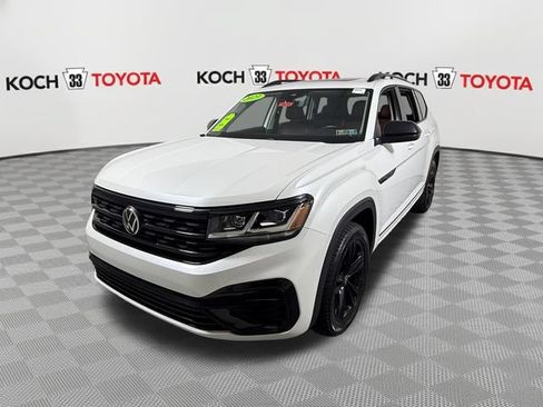 Used 2023 Volkswagen Atlas SEL R-Line AWD/4WD image 3