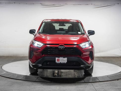 Certified 2023 Toyota RAV4 LE FWD image 7