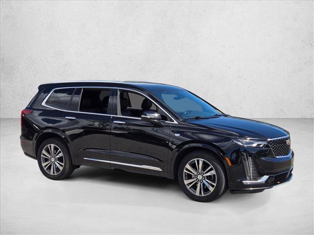 Used 2021 Cadillac XT6 Premium Luxury FWD image 3