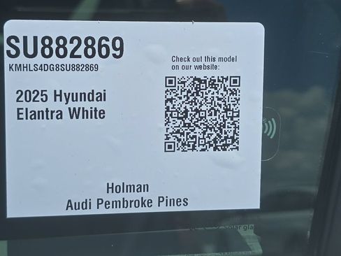Used 2025 Hyundai Elantra SEL FWD image 34