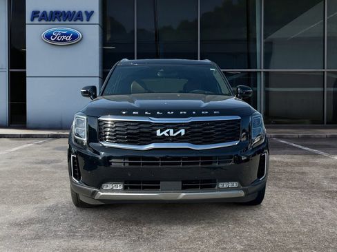 Used 2022 Kia Telluride SX w/ SX Prestige Package image 3
