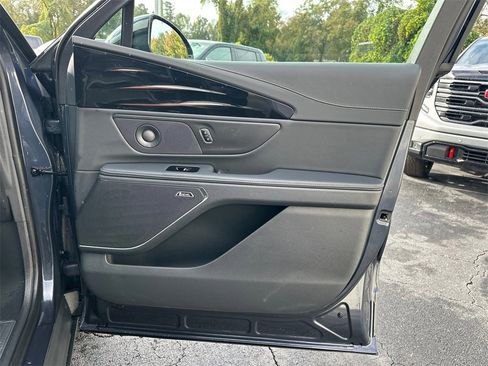 Used 2024 Lincoln Nautilus Reserve w/ Equipment Group 202A image 15