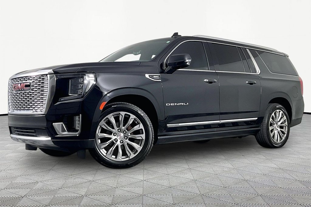 Certified 2022 GMC Yukon XL Denali w/ Denali Reserve Package AWD/4WD image 1