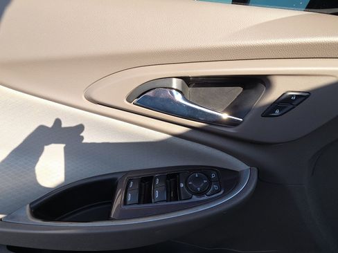 Used 2016 Chevrolet Malibu LS image 13