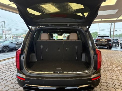 Used 2022 Kia Telluride SX w/ SX Prestige Package AWD/4WD image 8