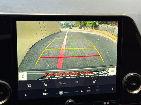 Used 2025 Lexus NX 250 FWD w/ Accessory Package (Z2) image 19