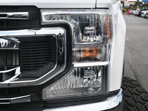 Used 2021 Ford F250 XLT w/ FX4 Off-Road Package AWD/4WD image 6