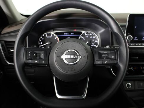 Used 2023 Nissan Rogue S image 24