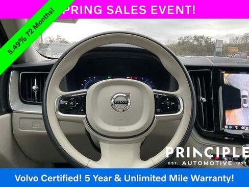 Certified 2024 Volvo XC60 B5 Ultimate w/ Climate Package image 21