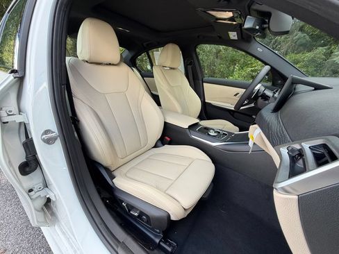 New 2026 BMW 330i Sedan w/ M Sport Package RWD image 25