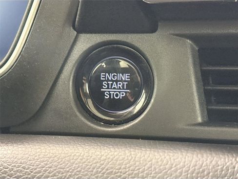 Used 2023 Honda Pilot Elite image 22