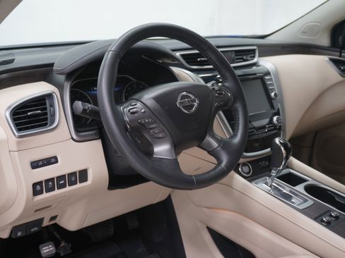 Used 2019 Nissan Murano Platinum image 10