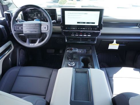New 2026 GMC Hummer EV 4x4 Crew Cab image 11
