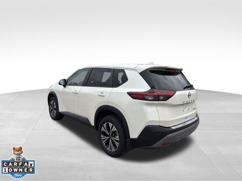 Used 2023 Nissan Rogue SV image 5