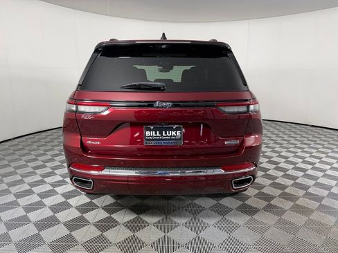 Used 2023 Jeep Grand Cherokee Overland AWD/4WD image 9