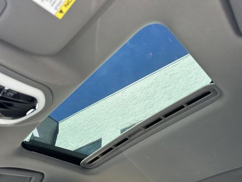 Used 2016 Porsche Panamera Edition image 33