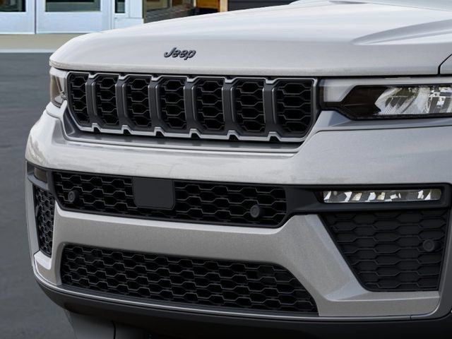 New 2026 Jeep Grand Cherokee L Limited AWD/4WD image 11