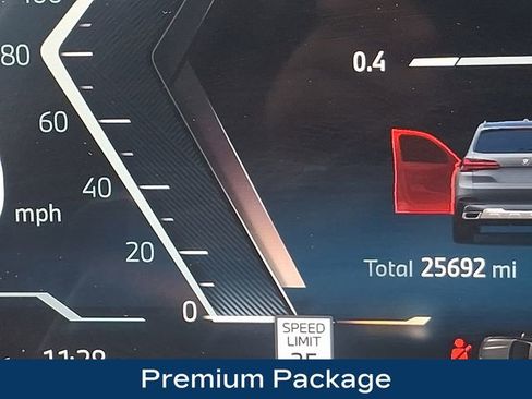 Used 2025 BMW X5 xDrive40i AWD/4WD image 6
