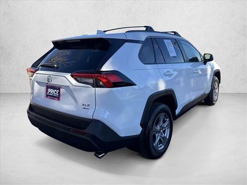 Used 2025 Toyota RAV4 XLE image 6