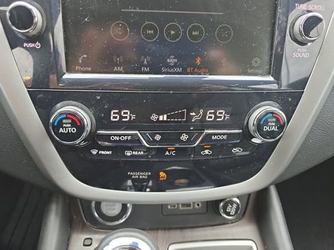 Used 2022 Nissan Murano Platinum w/ Cargo Package image 4