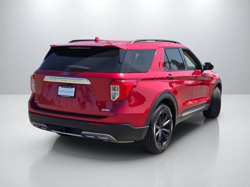 Used 2020 Ford Explorer XLT w/ Equipment Group 202A RWD image 4