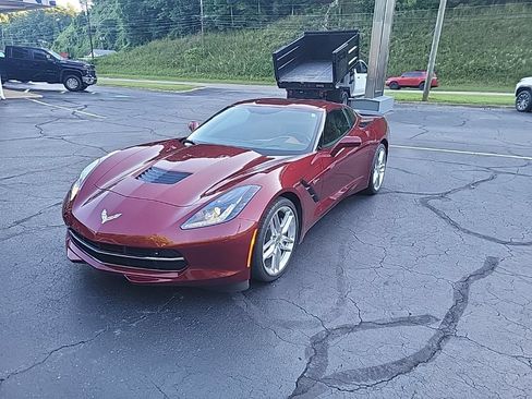 Used 2019 Chevrolet Corvette Stingray Coupe w/ 2LT Preferred Equipment Group RWD image 2