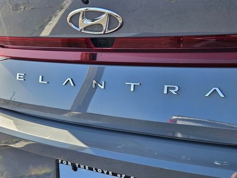 Used 2023 Hyundai Elantra SEL w/ Convenience Package FWD image 27