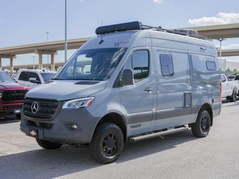 Used 2021 Mercedes-Benz Sprinter 2500 image 16