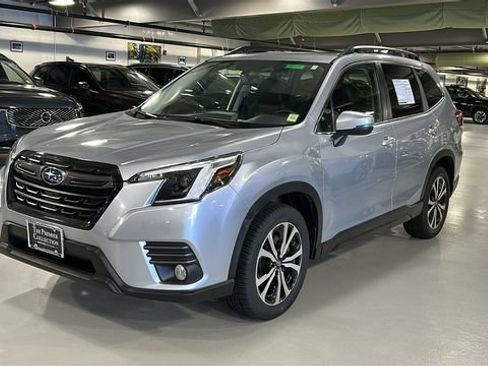 Used 2022 Subaru Forester Limited AWD/4WD image 3