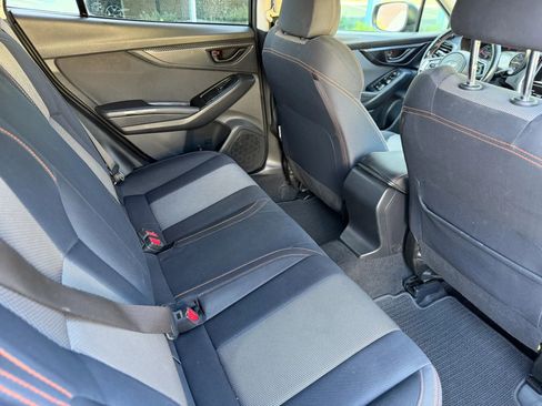 Used 2018 Subaru Crosstrek 2.0i Premium AWD/4WD image 19