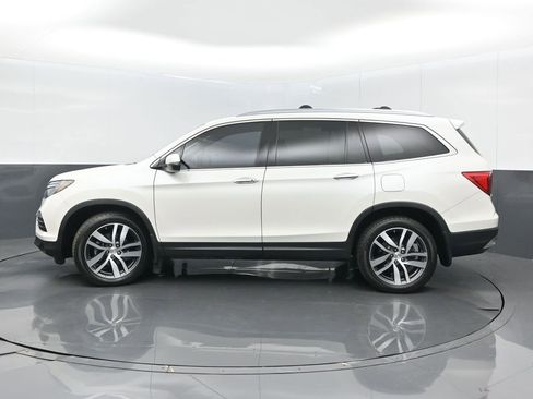 Used 2018 Honda Pilot Elite image 4