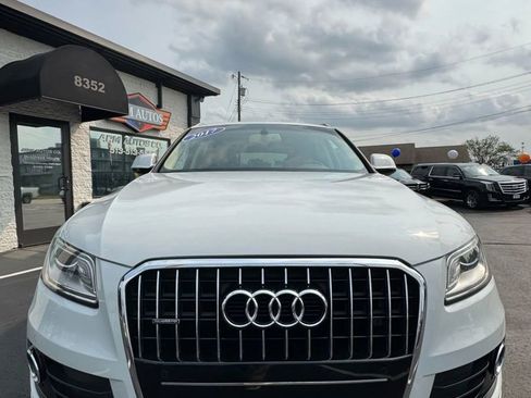 Used 2017 Audi Q5 2.0T Premium Plus image 3