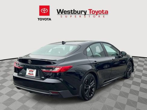 Used 2026 Toyota Camry SE w/ Convenience Package FWD image 9