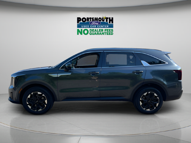 Used 2024 Kia Sorento S w/ Panoramic Sunroof Package AWD/4WD image 2