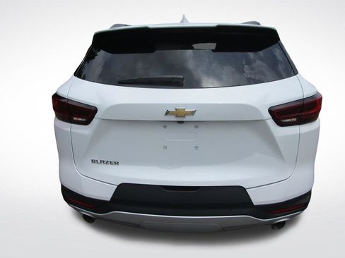 Used 2024 Chevrolet Blazer LT w/ Convenience Package FWD image 10