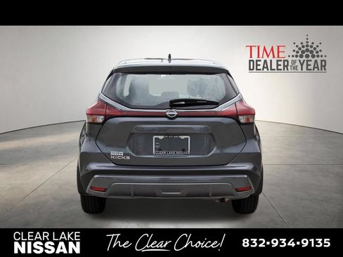Certified 2025 Nissan Kicks Play S FWD image 6