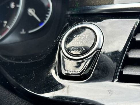 Used 2019 BMW 530i w/ Convenience Package image 22