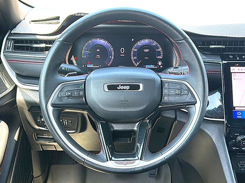 Used 2022 Jeep Grand Cherokee Trailhawk AWD/4WD image 21
