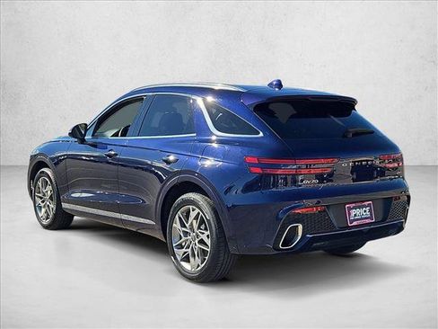 Used 2025 Genesis GV70 2.5T AWD/4WD image 8