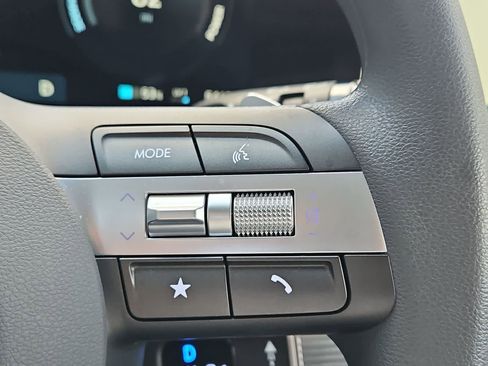 Certified 2025 Hyundai Kona SE FWD image 29