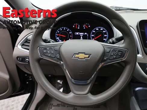 Used 2023 Chevrolet Malibu LT FWD image 10