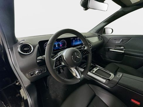 Certified 2026 Mercedes-Benz GLA 250 4MATIC image 9