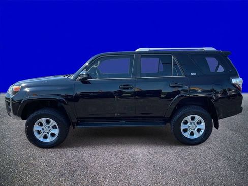 Used 2016 Toyota 4Runner SR5 AWD/4WD image 6
